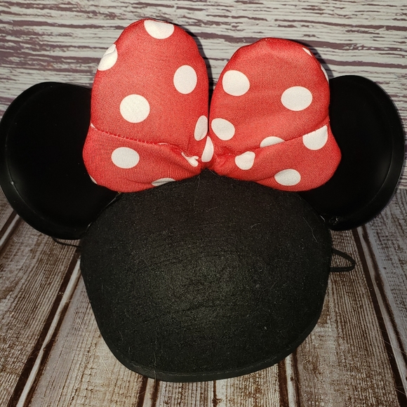 Walt Disney World Minnie Mouse Ears Black Felt Hat Youth Love & Kisses Red Bow - Picture 2 of 4